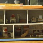 869 2058 DOLL'S HOUSE